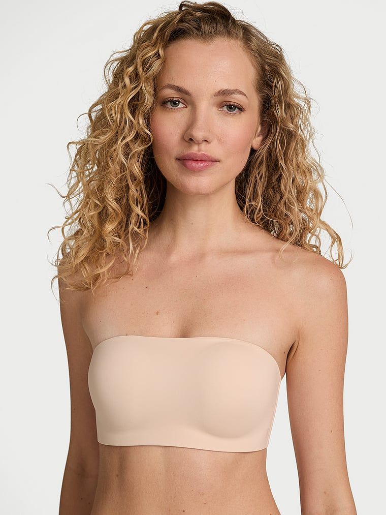 Push-up podprsenka bez ramínek a s kosticemi Perfect Comfort Strapless. Produkt je béžový a pochází z kolekce Victoria's Secret Bare.