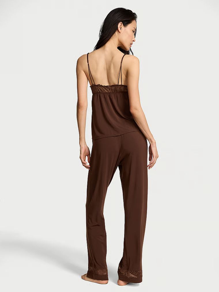 Modální pyžamo – ramínková halenka a dlouhé kalhoty SoSoft. Produkt je hnědé barvy a pochází z kolekce Victoria's Secret.