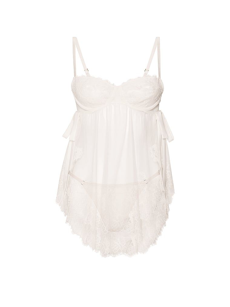 Wicked Sheer a tanga. Produkt je bílé barvy a pochází z kolekce Very Sexy.