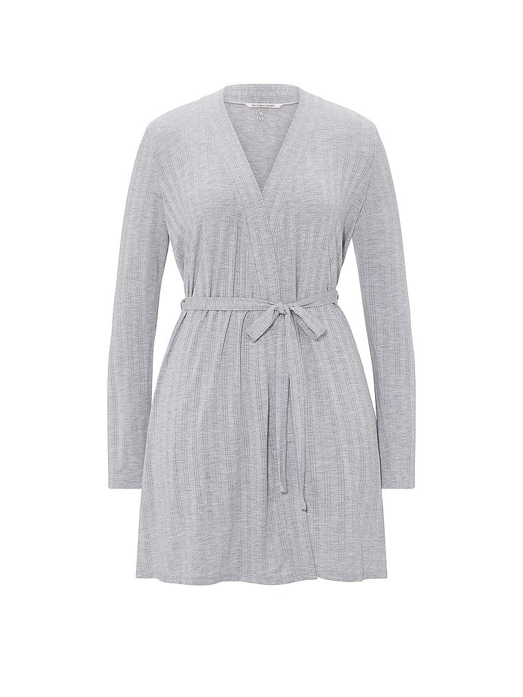 Župan v modálu SoSoft Ultra-Fine. Produkt je šedé barvy a pochází z kolekce Victoria's Secret.
