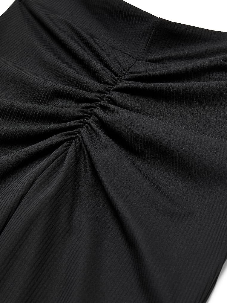 Legíny s žebrováním v Pase VSX Elevate. Produkt je černý a pochází z kolekce VSX.