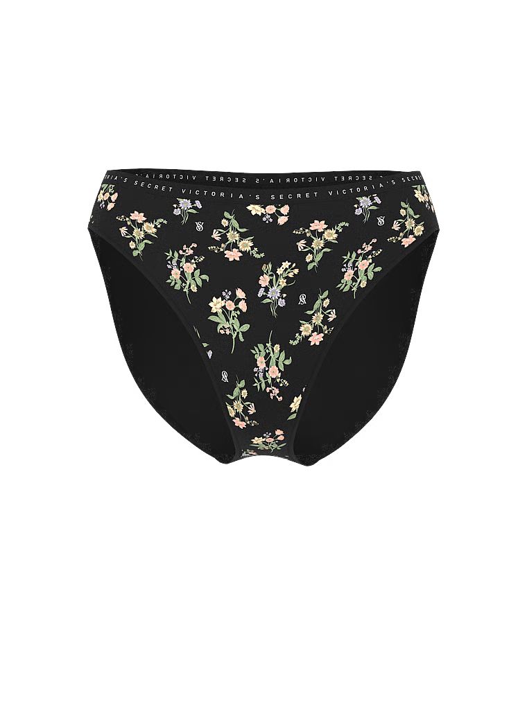 Bavlněné slipy s vysoko střiženými nohavičkami. Produkt má květinový vzor a pochází z kolekce Victoria's Secret.