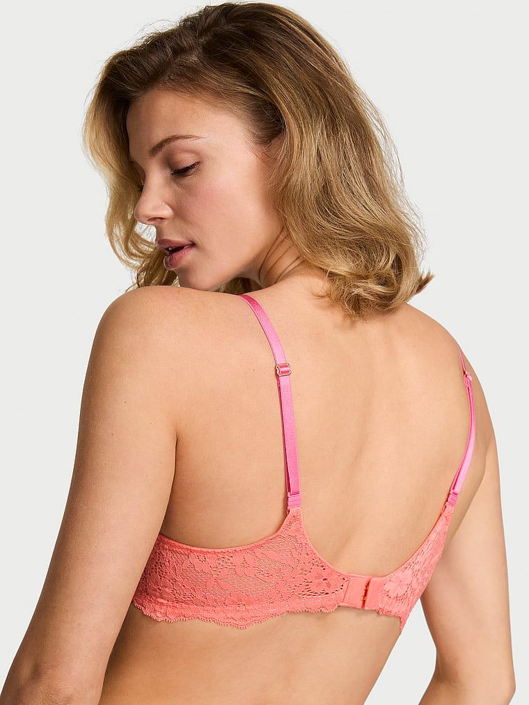 Push-up podprsenka Dream Angels. Produkt je oranžové barvy a pochází z kolekce Dream Angels.