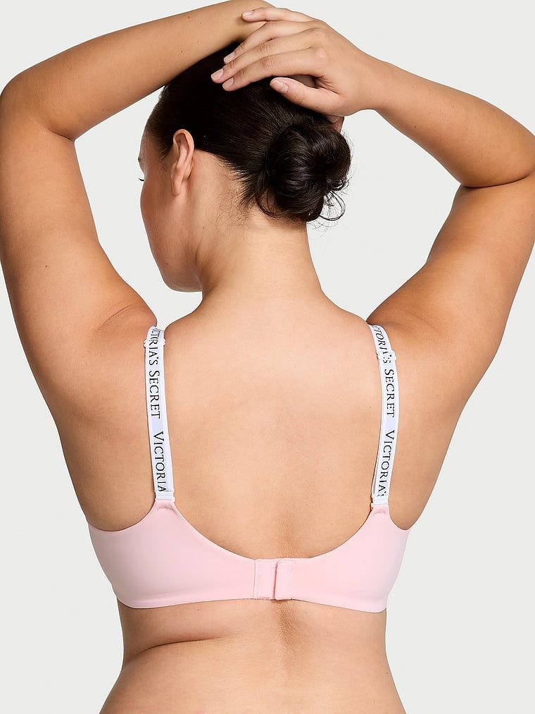 Mírně vyztužená podprsenka Demi. Produkt je růžový a pochází z kolekce triček.