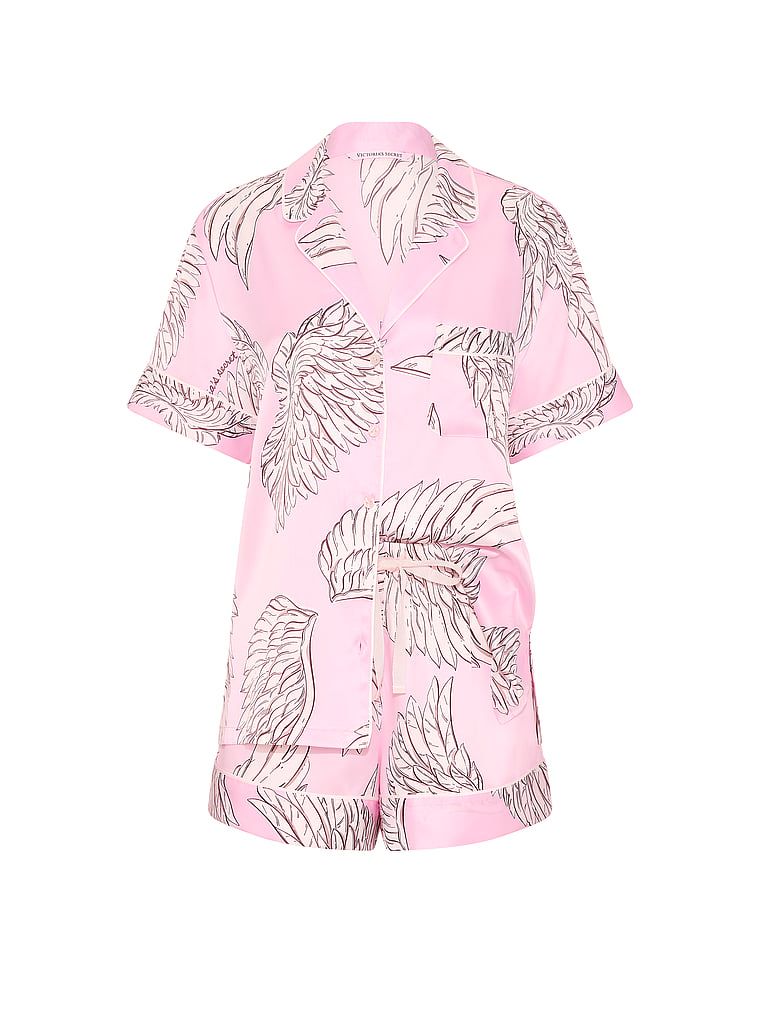 Satónové pyžamo s Signature šortkami. Produkt má vzorovanou barvu a pochází z kolekce Victoria's Secret.