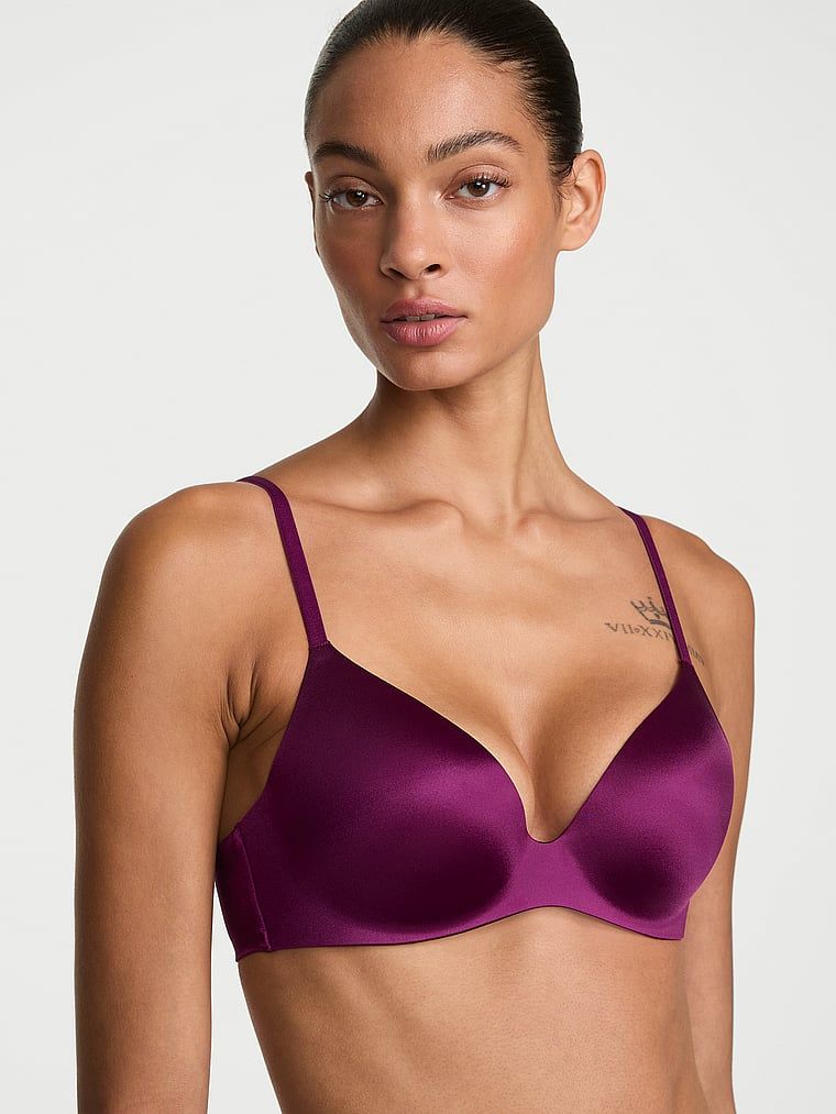 FlexFactor Demi mírně polstrovaná podprsenka. Produkt je fialové barvy a pochází z kolekce Body by Victoria.