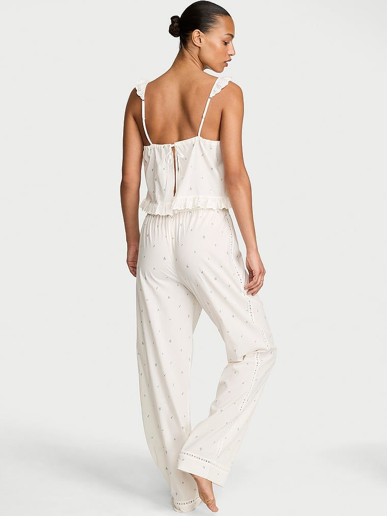 Vintage bavlněné pyžamo Dream. Produkt má květinový vzor a pochází z kolekce Victoria's Secret.
