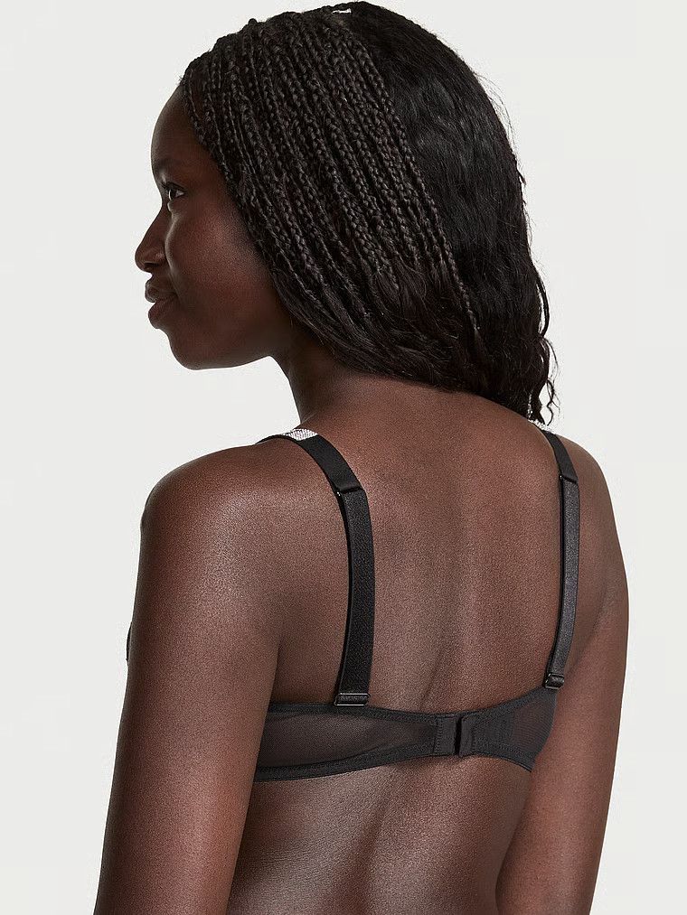 Mírně vyztužená krajková podprsenka s lesklými ramínky Shine Strap Demi. Produkt je černý a pochází z kolekce Very Sexy.