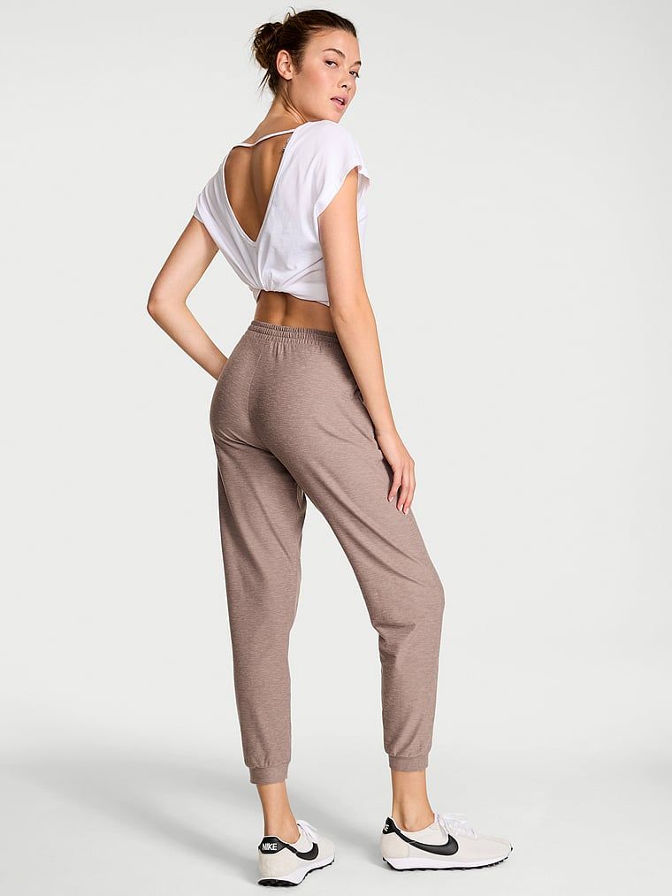 VSX LUXMarl joggery. Produkt je vzorovaný a pochází z kolekce VSX.