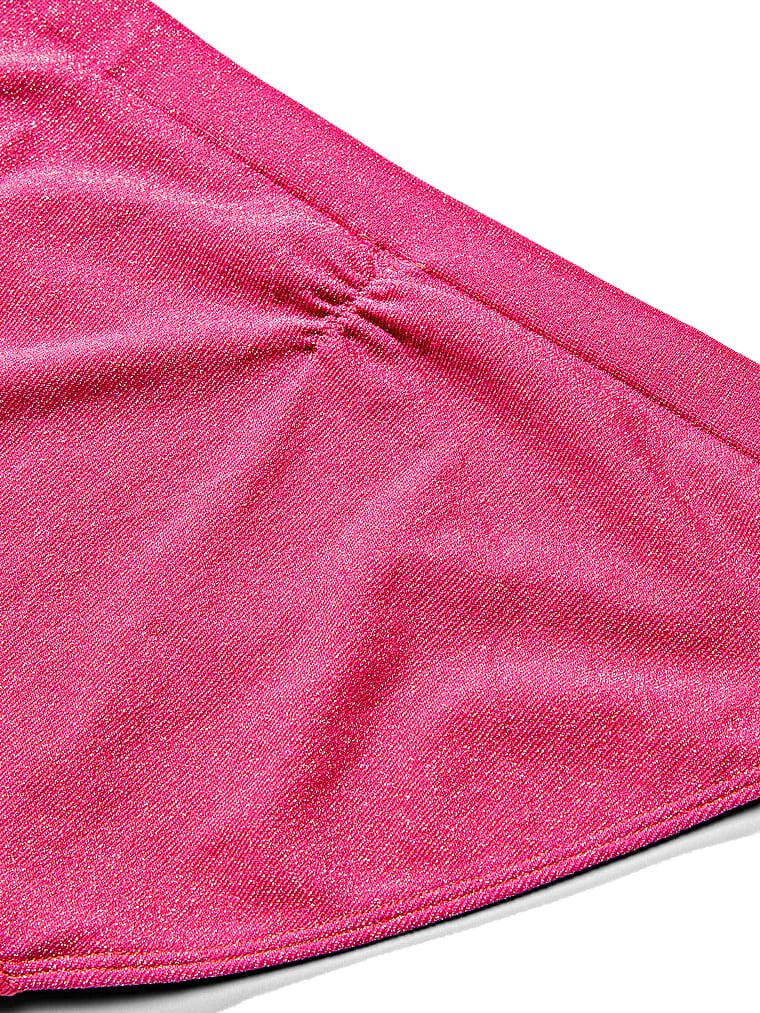 Lesklé třpytivé bikinové kalhotky. Produkt je růžové barvy a pochází z kolekce Seamless.