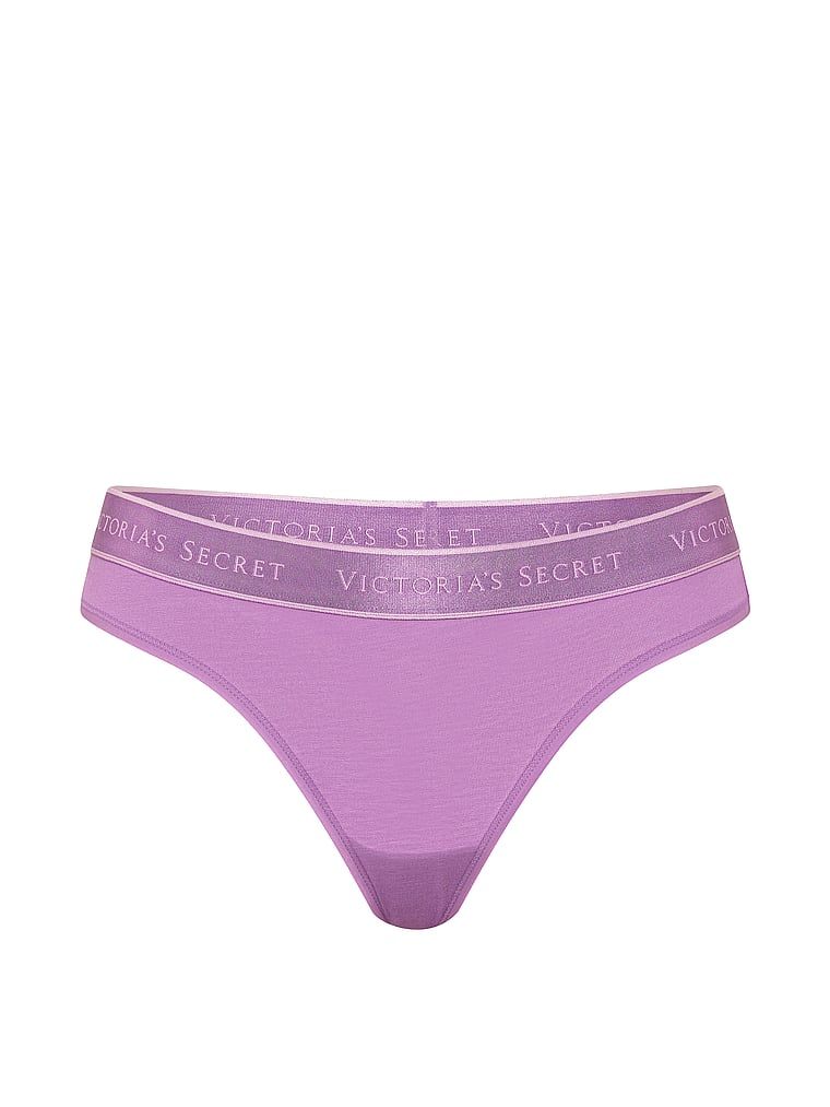 Bavlněné tanga s logem v pase. Produkt je fialové barvy a pochází z kolekce Cotton.