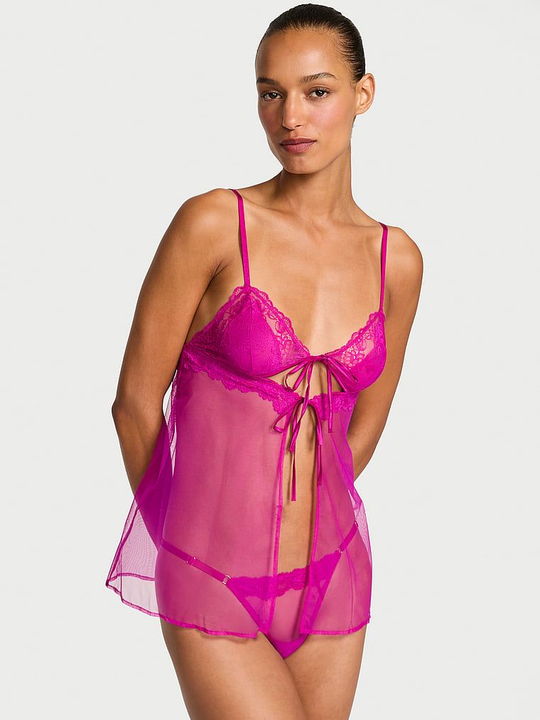 Very Sexy Průsvitná souprava košilky a kalhotek z krajky s motivem růží a trojúhelníčkovými košíčky