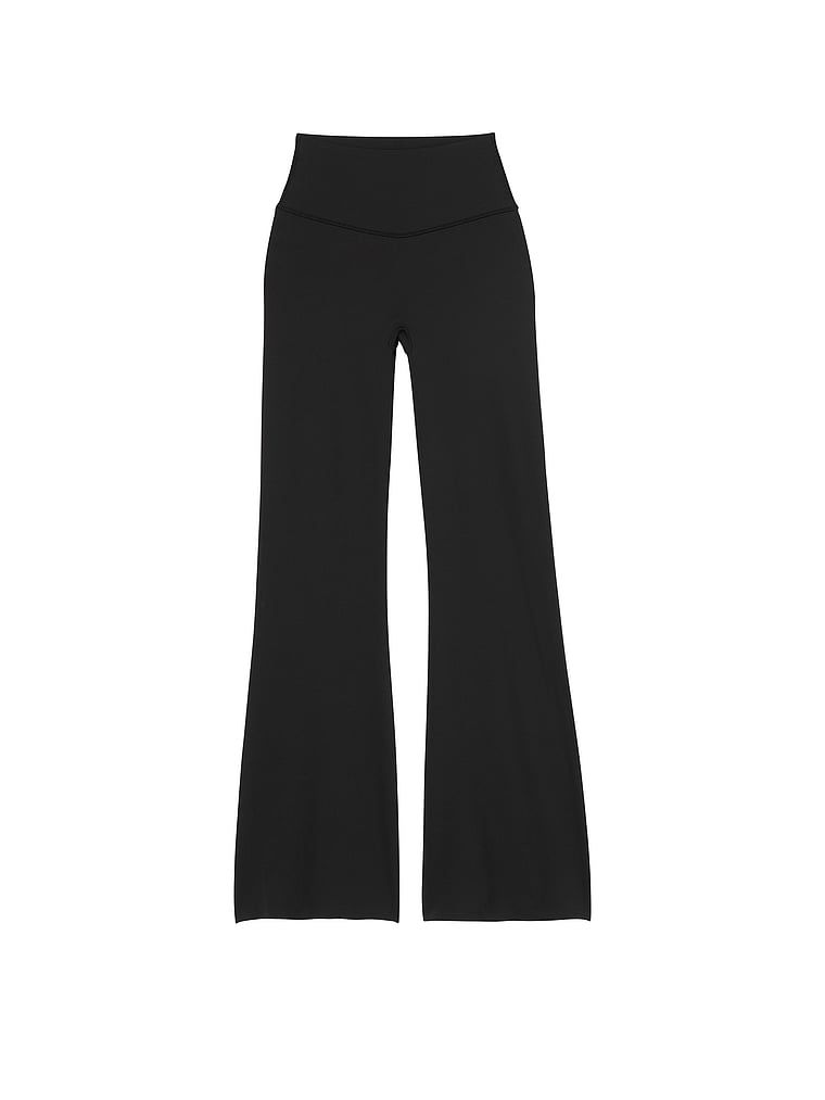 VSX Elevate Flare široké legíny s nohavicí. Produkt je černý a pochází z kolekce VSX.