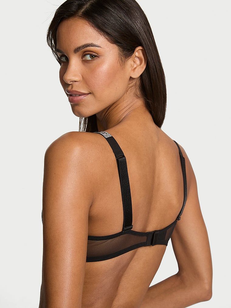 Mírně vyztužená krajková podprsenka s lesklými ramínky Shine Strap Demi. Produkt je černý a pochází z kolekce Very Sexy.