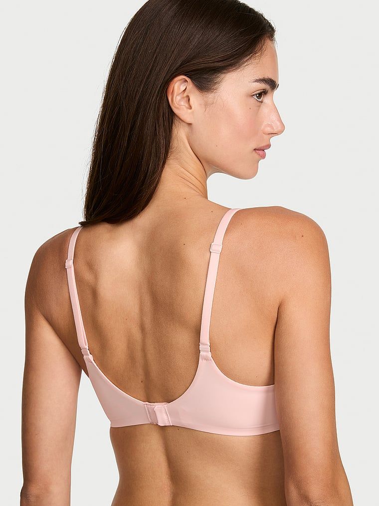 FlexFactor Demi mírně polstrovaná podprsenka. Produkt je růžové barvy a pochází z kolekce Body by Victoria.