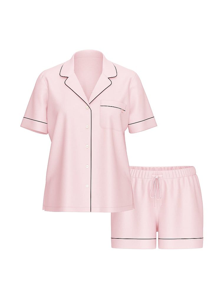 Modalové pyžamo s kraťasy. Produkt je růžový a pochází z kolekce Victoria's Secret.