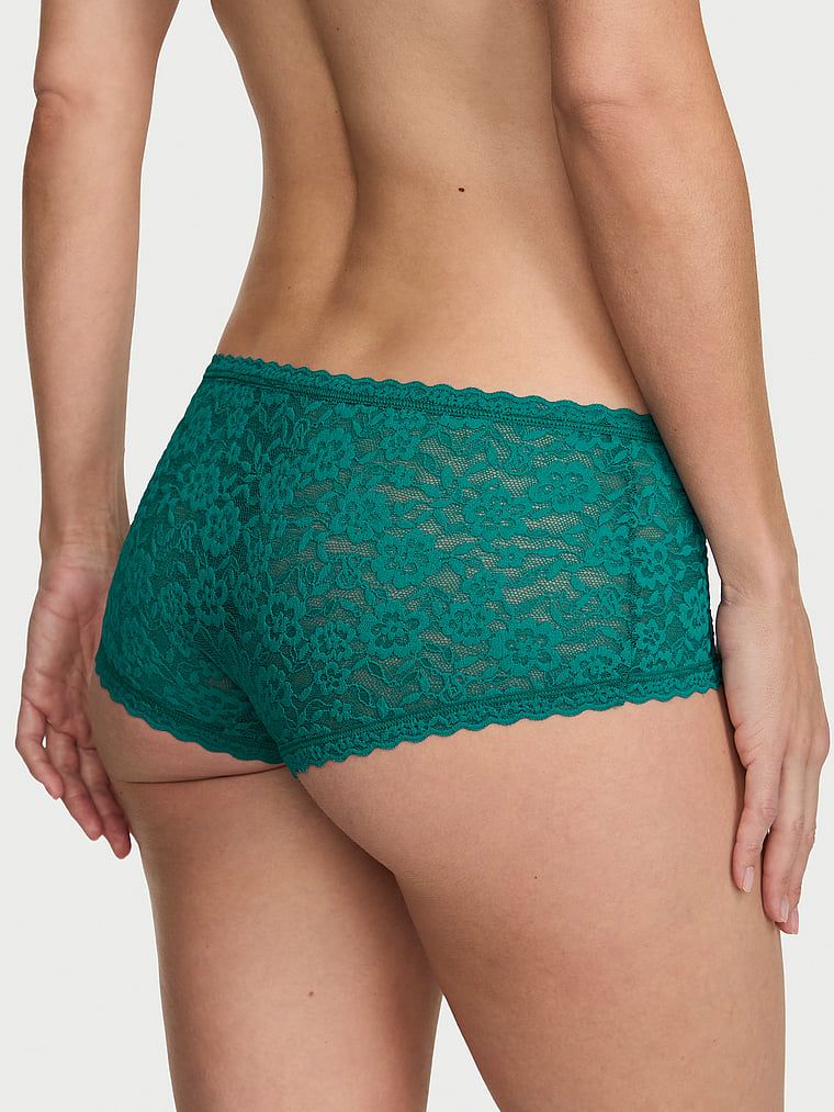 Krajkové kraťasy s nízkým pasem Boyshorts. Produkt je modré barvy a pochází z kolekce Lacie.