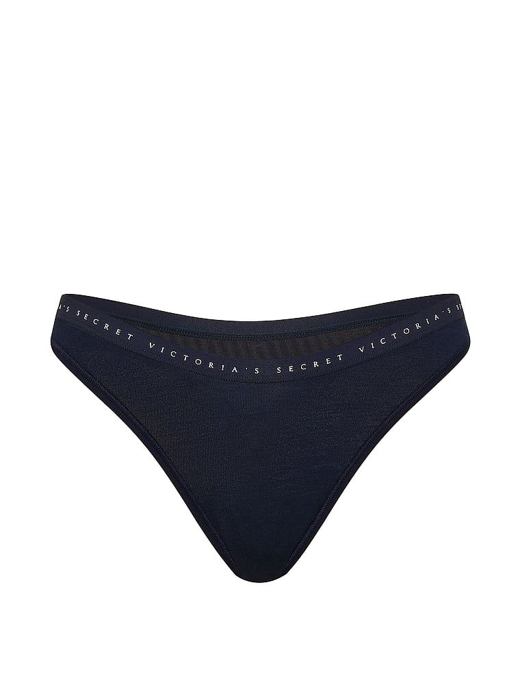 Bavlněné tanga s vysokými nohavičkami. Produkt je modré barvy a pochází z kolekce Victoria's Secret.