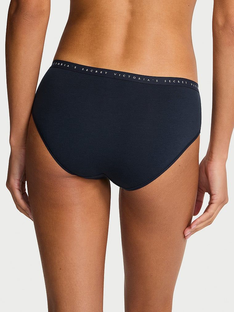 Bavlněné kalhotky hiphugger. Produkt je modré barvy a pochází z kolekce Victoria's Secret.
