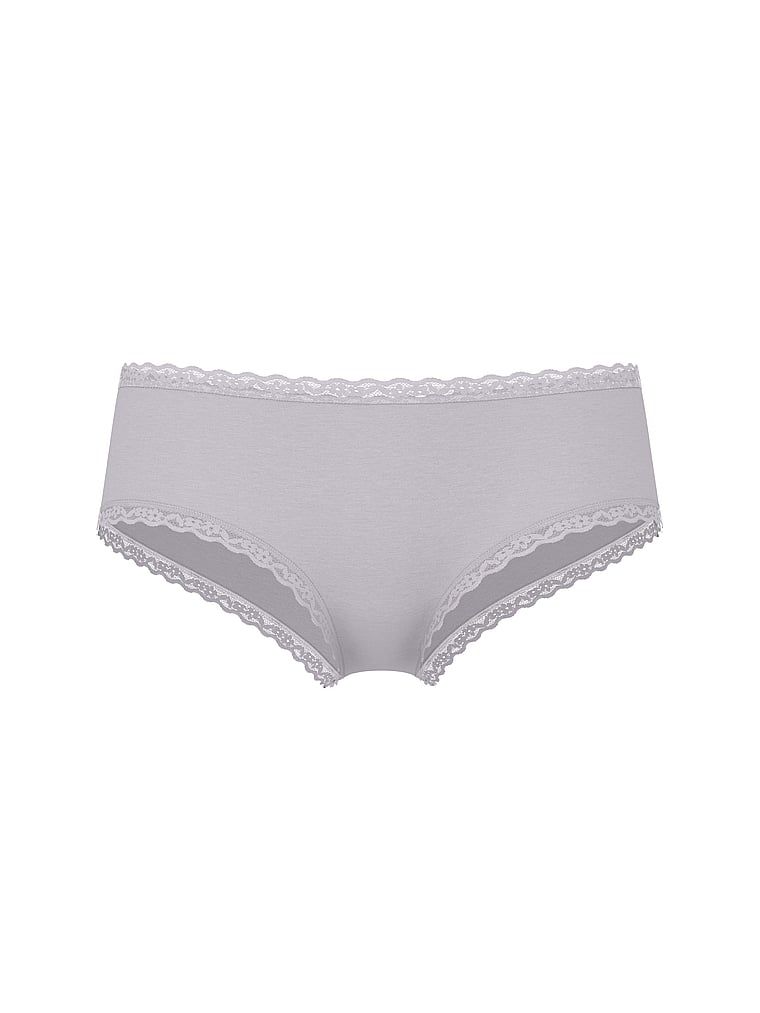Bavlněné kalhotky s krajkou na okrajích Lace-Waist Cheeky. Produkt je fialové barvy a pochází z kolekce Lace Trim.