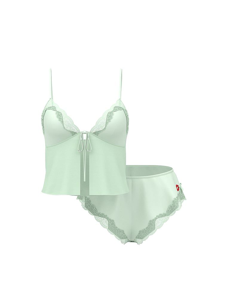 Satónová spací souprava – top a kraťasy Tease. Produkt je zelené barvy a pochází z kolekce Victoria's Secret.