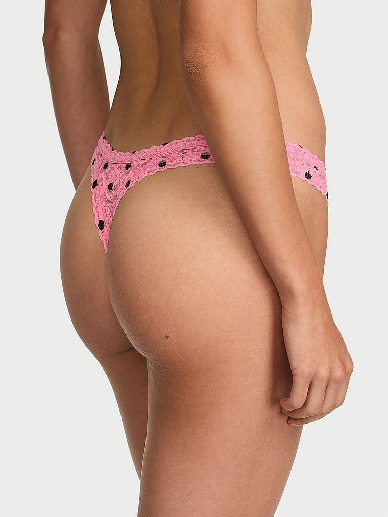 Ultra-Mini Scoop krajkové tanga. Produkt má barevný potisk a pochází z kolekce Lacie.