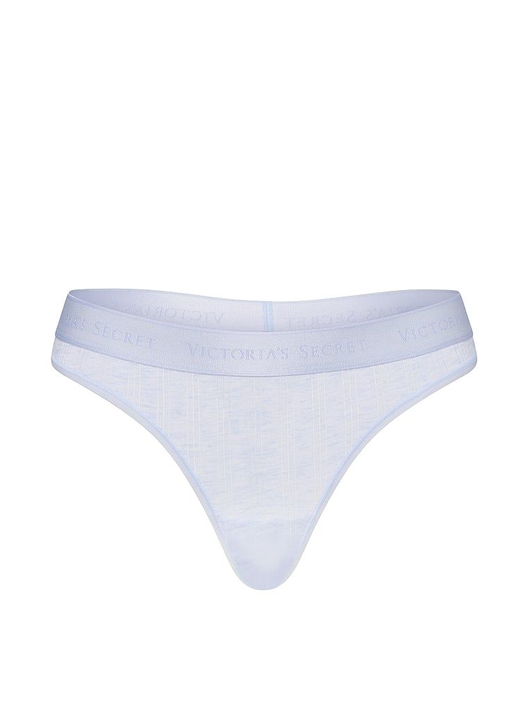 Tanga vyrobená z modálního stylu SoSoft Ultra-Fine Logo. Produkt je modré barvy a pochází z kolekce Cotton.