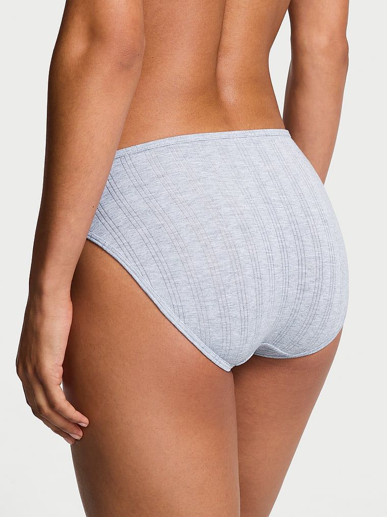Modální slipy s vysoce střiženými nohavičkami, ultra-jemné slipy. Produkt je šedé barvy a pochází z kolekce Victoria's Secret.