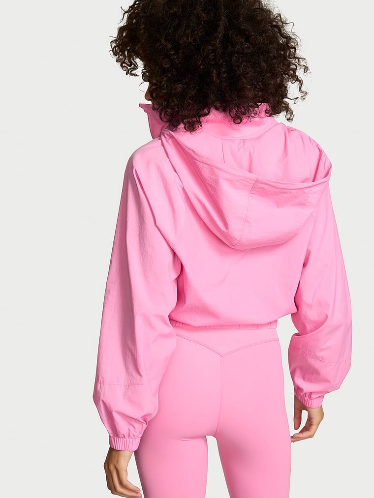 VSX Power Parachute Jacket. Produkt je růžové barvy a pochází z kolekce VSX.