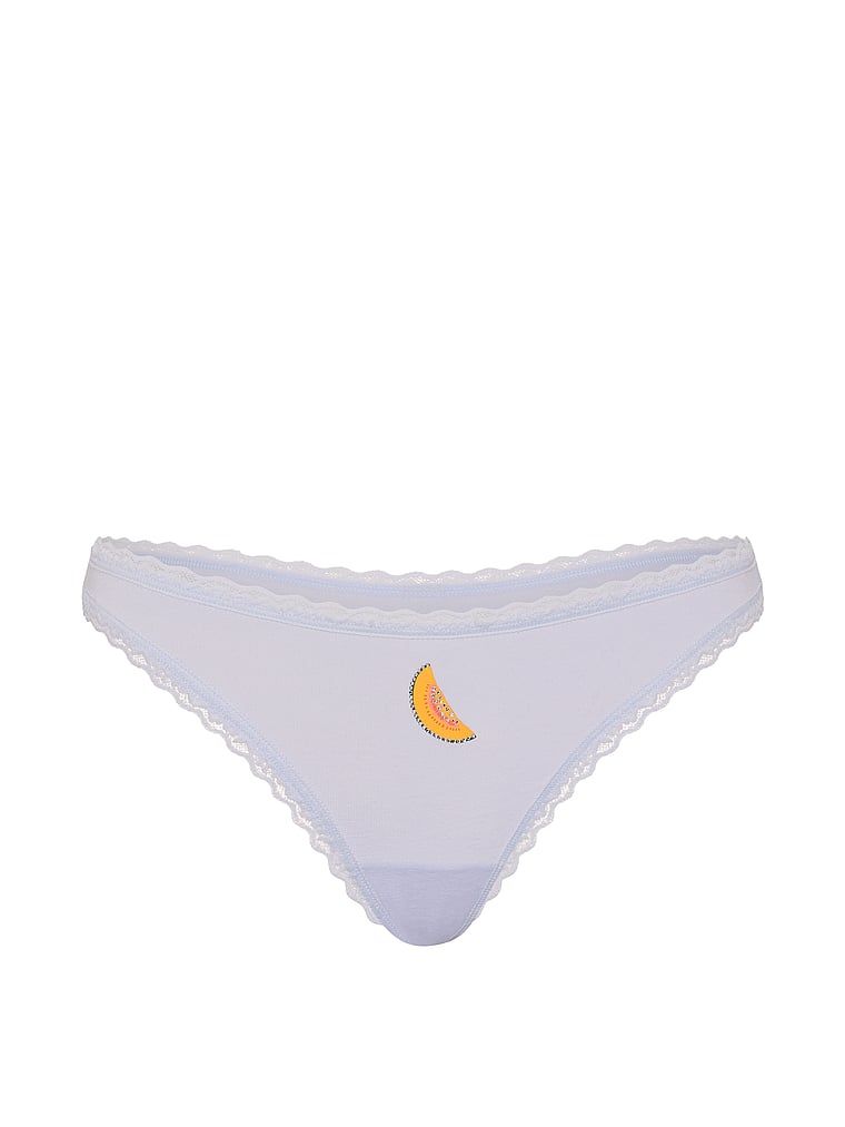 Bavlněné tanga s krajkou na okrajích Lace-Waist. Produkt je modré barvy a pochází z kolekce Lace Trim.