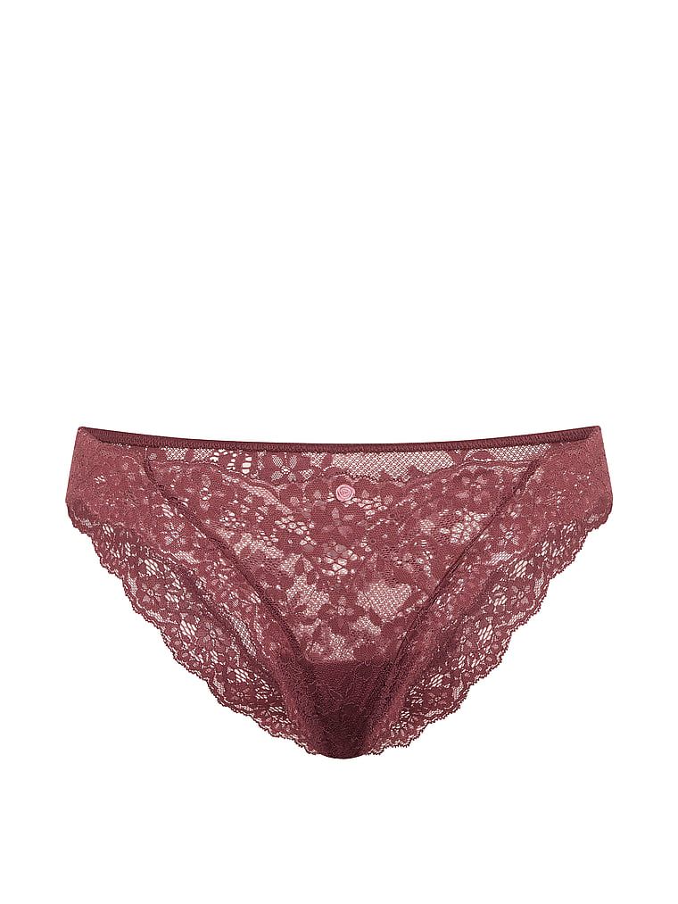 Krajkové bikini kalhotky. Produkt je růžové barvy a pochází z kolekce Dream Angels.