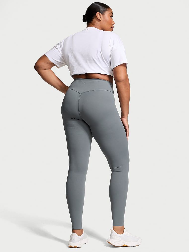 Nízkokompresní legíny VS Elevate. Produkt je šedý a pochází z kolekce VSX.