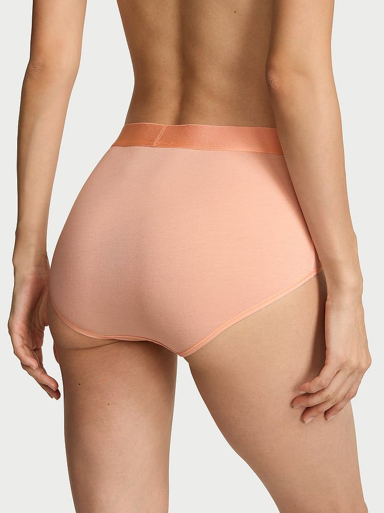 Bavlněné slipy s vysokým pasem a lesklým logem Heart Shine Patch. Produkt je růžové barvy a pochází z kolekce Cotton.