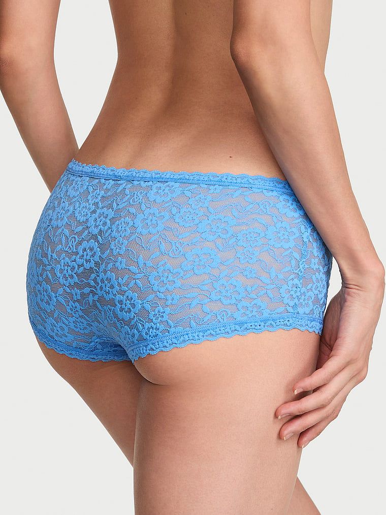 Krajkové kraťasy s nízkým pasem Boyshorts. Produkt je modré barvy a pochází z kolekce Lacie.