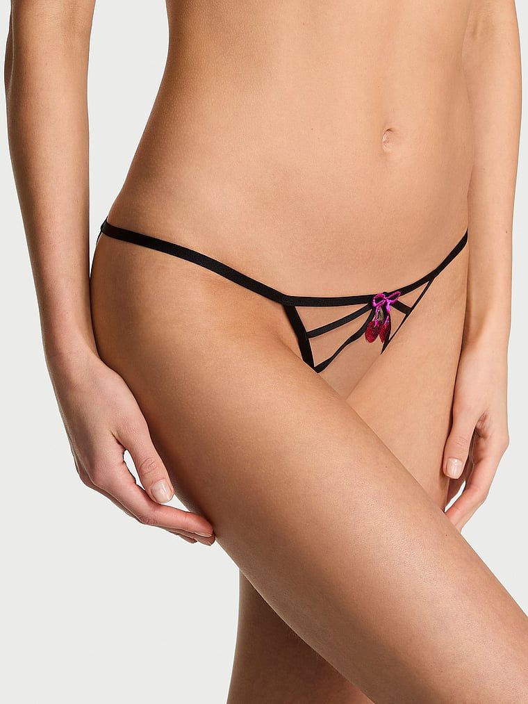 Kalhotky Cherry Pop s otevřenými zády. Produkt je vzorovaný a pochází z kolekce Very Sexy.