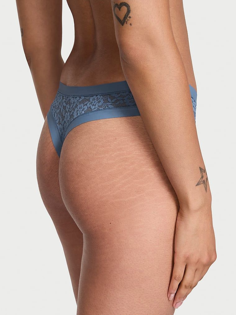 No-Show krajková tanga. Produkt má modrou barvu a pochází z kolekce No-Show.
