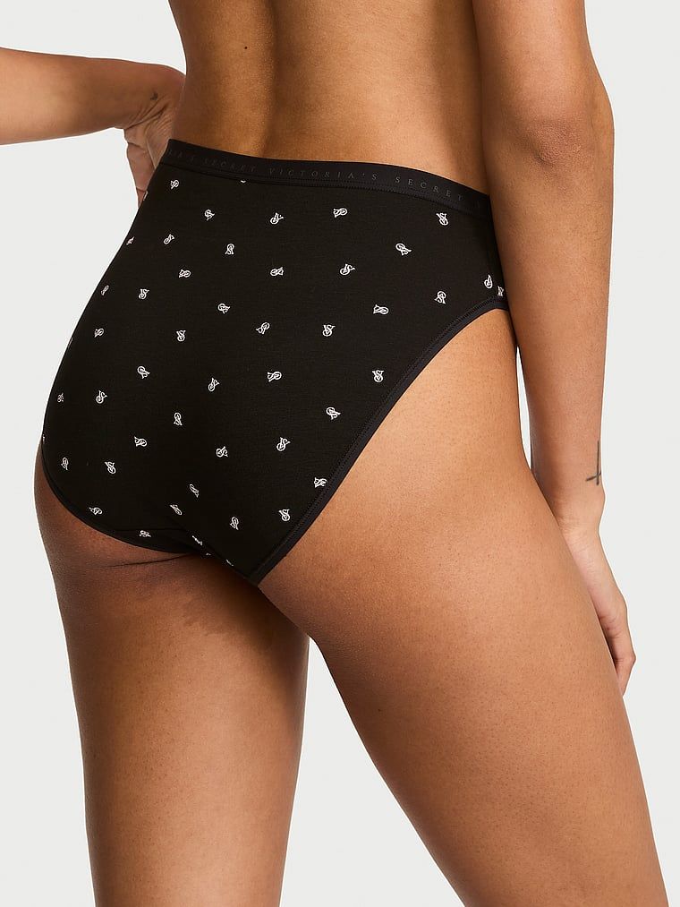 Bavlněné slipy s vysoko střiženými nohavičkami. Produkt má vzorovanou barvu a pochází z kolekce Victoria's Secret.