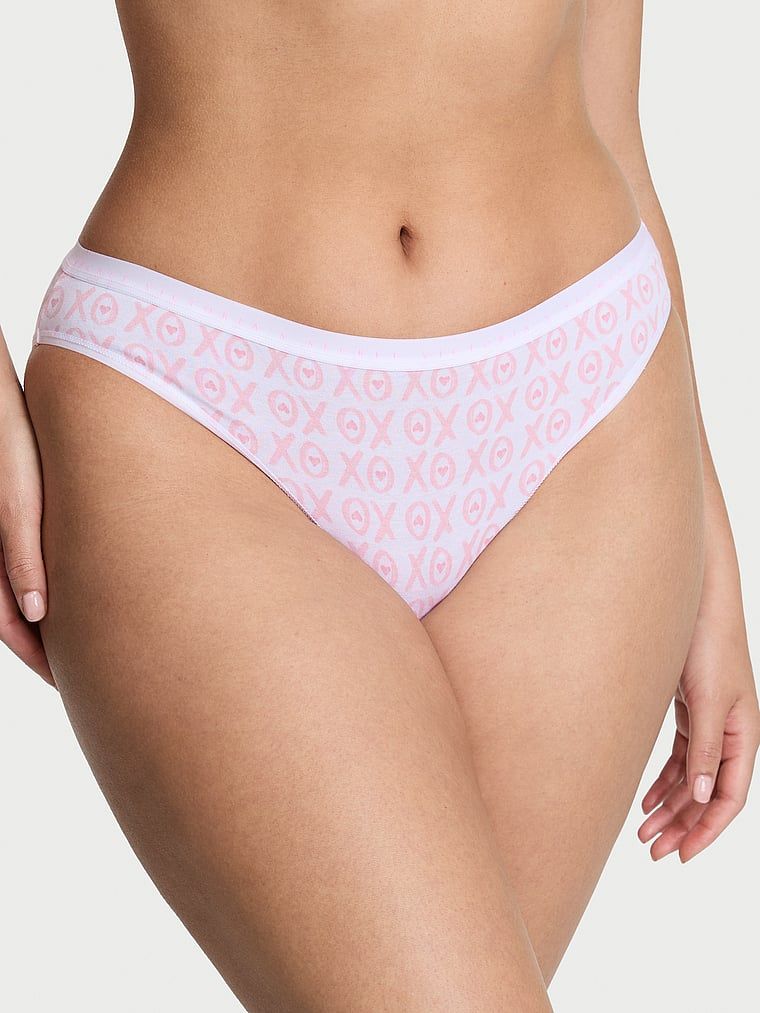 Bavlněné kalhotky v bikinách. Produkt je vzorovaný a pochází z kolekce Victoria's Secret.