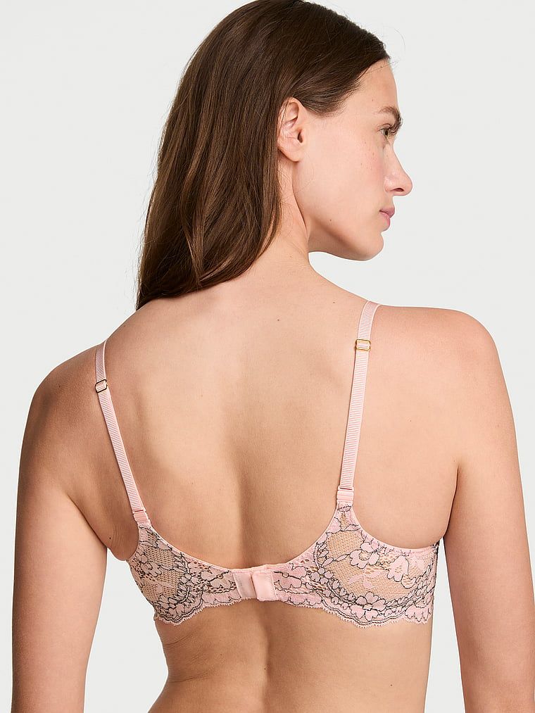Push-up krajková podprsenka Dream Angels. Produkt má vícebarevnou barvu a pochází z kolekce Dream Angels.