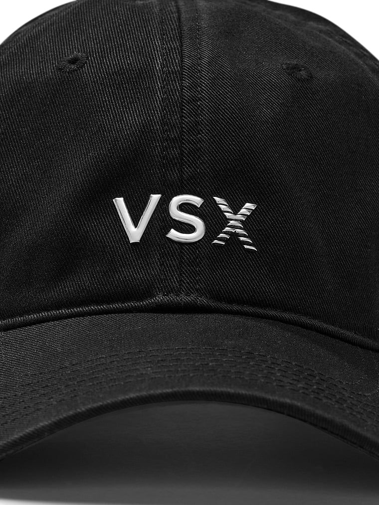 Kšiltovka VSX. Produkt je černý a pochází z kolekce Victoria's Secret.