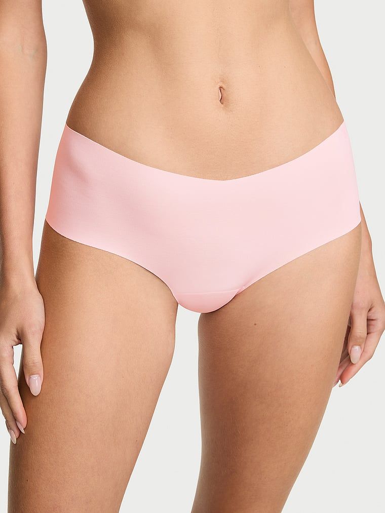 Bezešvové kalhotky bez ukázek. Produkt je růžové barvy a pochází z kolekce No-Show.