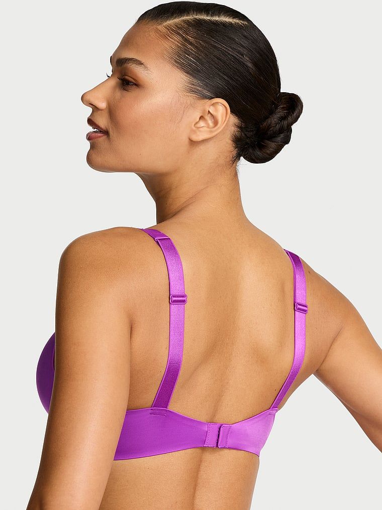 Push-up podprsenka Shine Strap. Produkt je fialové barvy a pochází z kolekce Very Sexy.