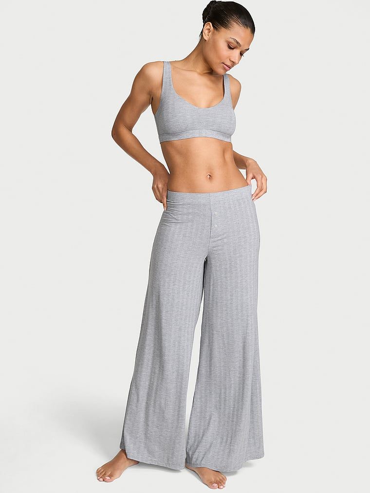 Modální pyžamové kalhoty SoSoft Ultra-Fine. Produkt je šedé barvy a pochází z kolekce Victoria's Secret.