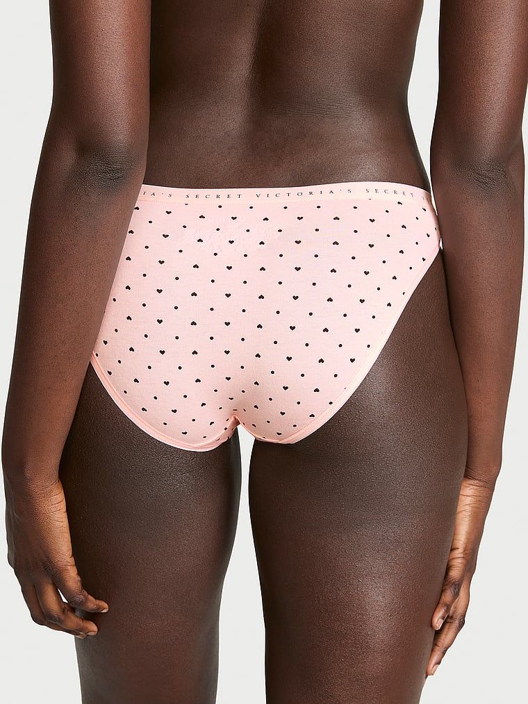 Bavlněné kalhotky v bikinách. Produkt je vzorovaný a pochází z kolekce Victoria's Secret.