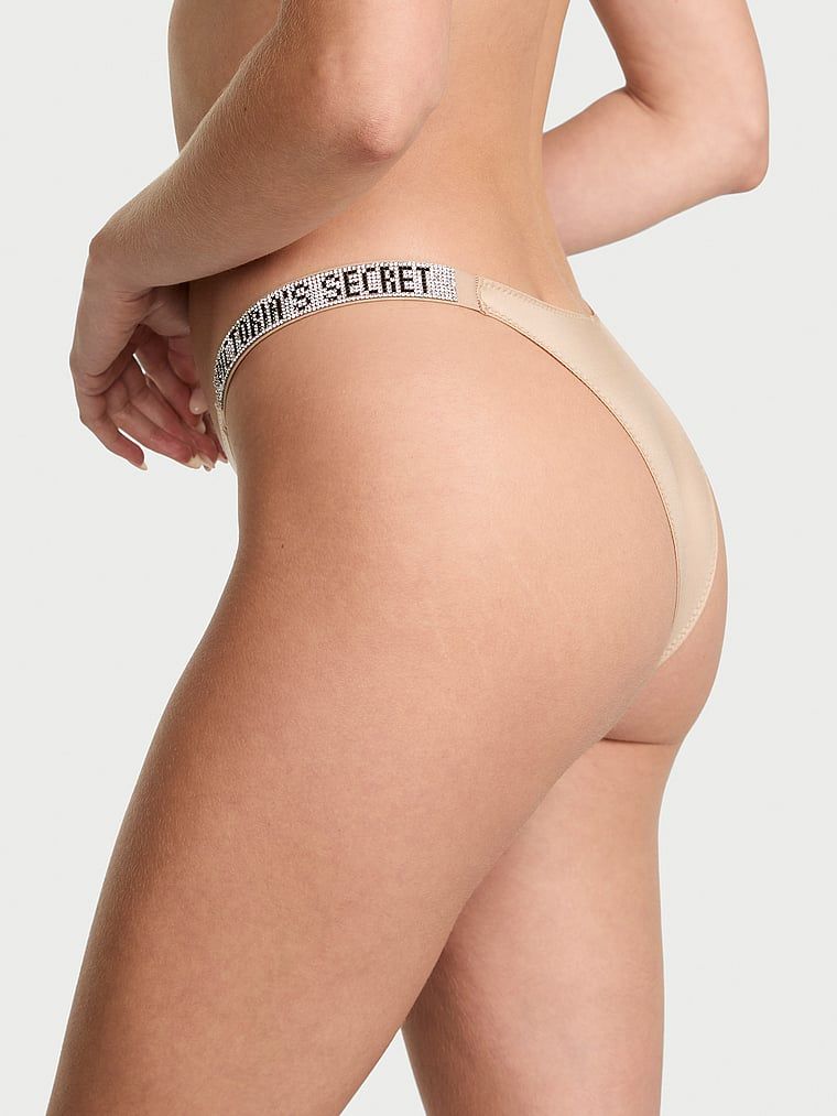 Brazilské kalhotky s lesklými ramínky Shine Strap Brazilian. Produkt je béžový a pochází z kolekce Very Sexy.