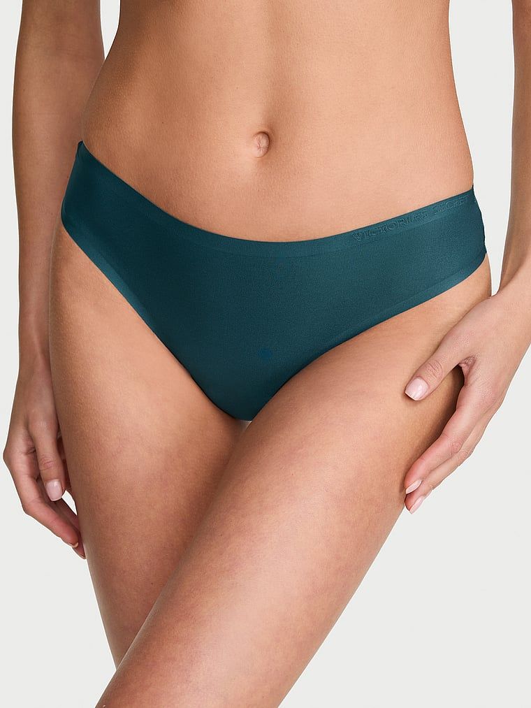 Flex mikrovláknové tanga. Produkt je modré barvy a pochází z kolekce Body by Victoria.
