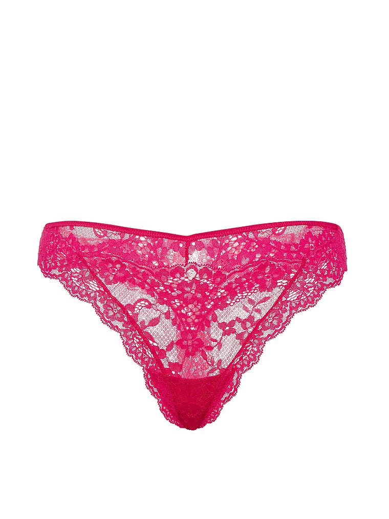 Krajkové krajkové tanga. Produkt je růžové barvy a pochází z kolekce Dream Angels.