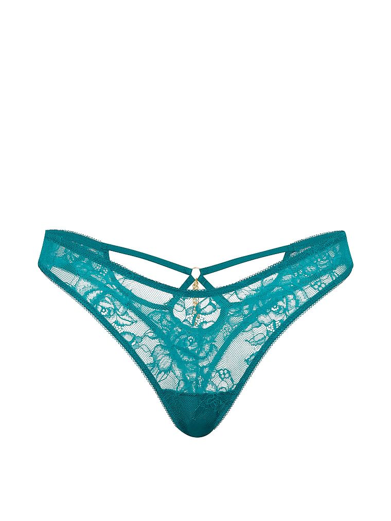 Krajkové tanga s přívěskem na zadní straně Hardware. Produkt je modré barvy a pochází z kolekce Very Sexy.