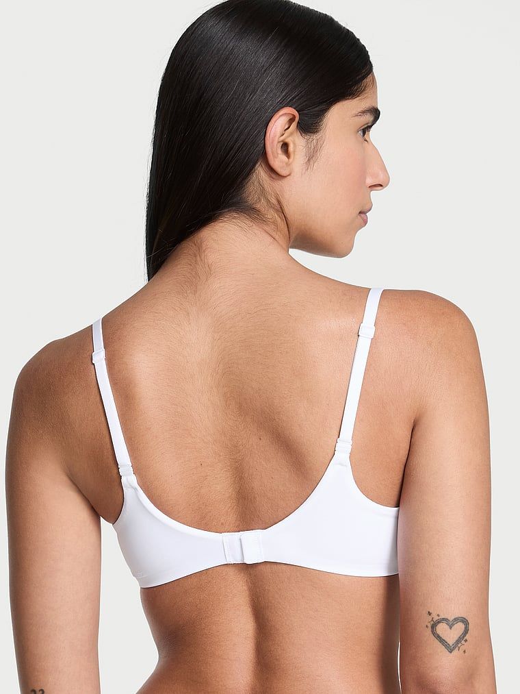 FlexFactor Demi mírně vyztužená podprsenka. Produkt je bílý a pochází z kolekce Body by Victoria.