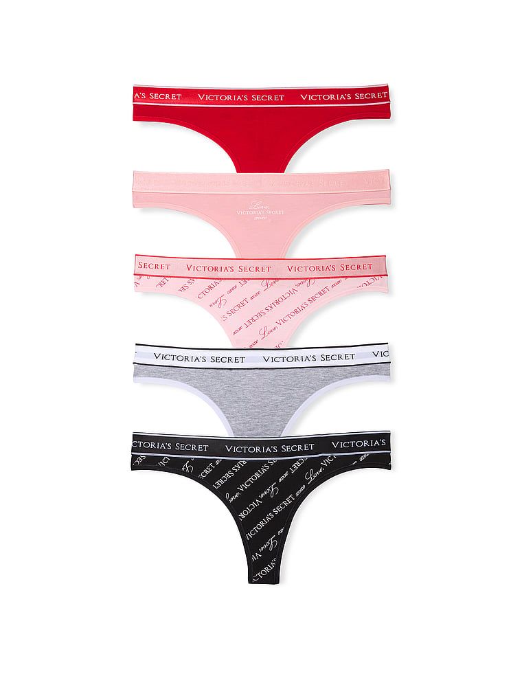 Sada bavlněných tang s logem – 5 dílů. Produkt je vzorovaný a pochází z kolekce Victoria's Secret.